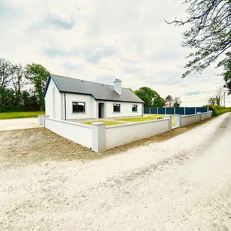 Holiday home Paddys Taghmon